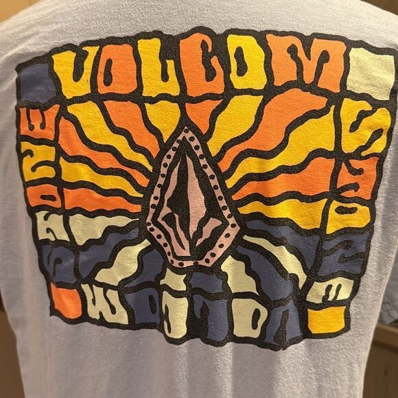 Volcom light blue large center back & left chest graphic short sleeve tee shirt - Picture 3 of 4